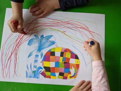 Malende Kinderhände, Elmar der Elefant