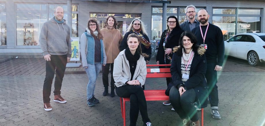 André Tantzscher, Sabrina Neumann, Mirjam Pfennig, Andrea Hoffmann, Nicole Kröger, Klaus Hibbe, Andree Borchers (hinten v.l.n.r.) und Melissa Depping sowie Heike Nowak (vorne v.l.n.r.)