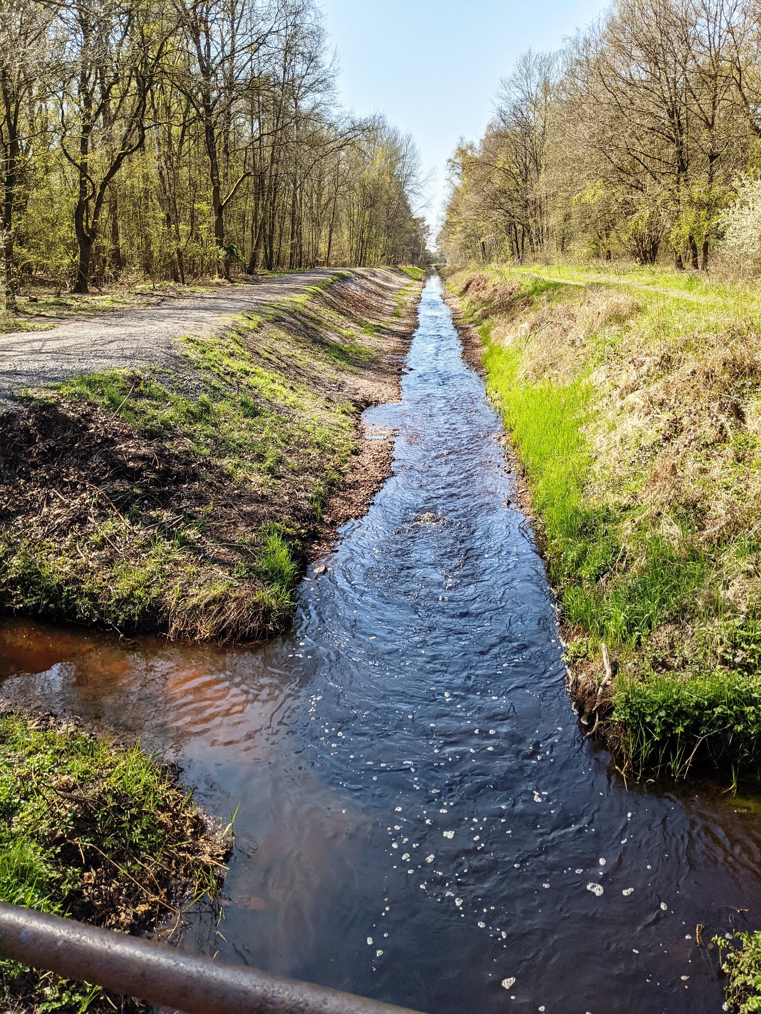 Sohlgleite im Hauptvorfluter