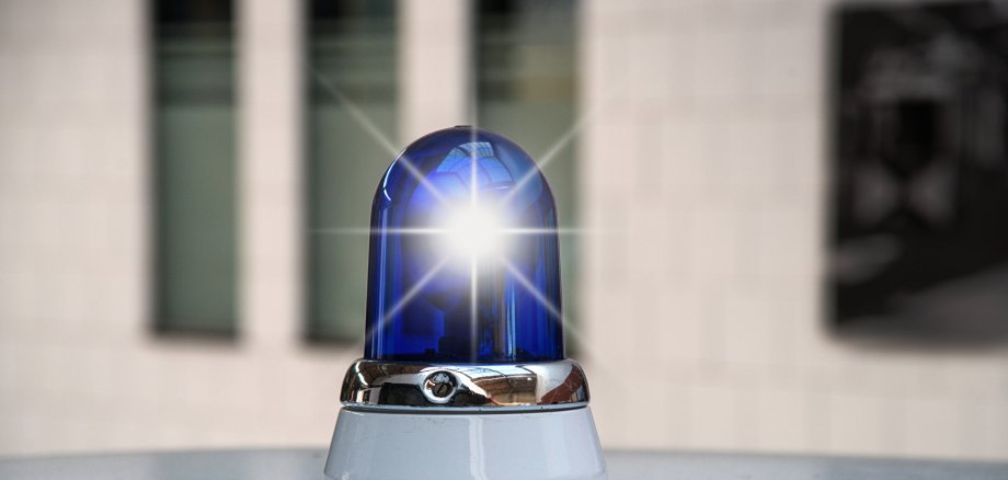 Blaulicht zu sehen ist ein leuchtendes Blaulicht