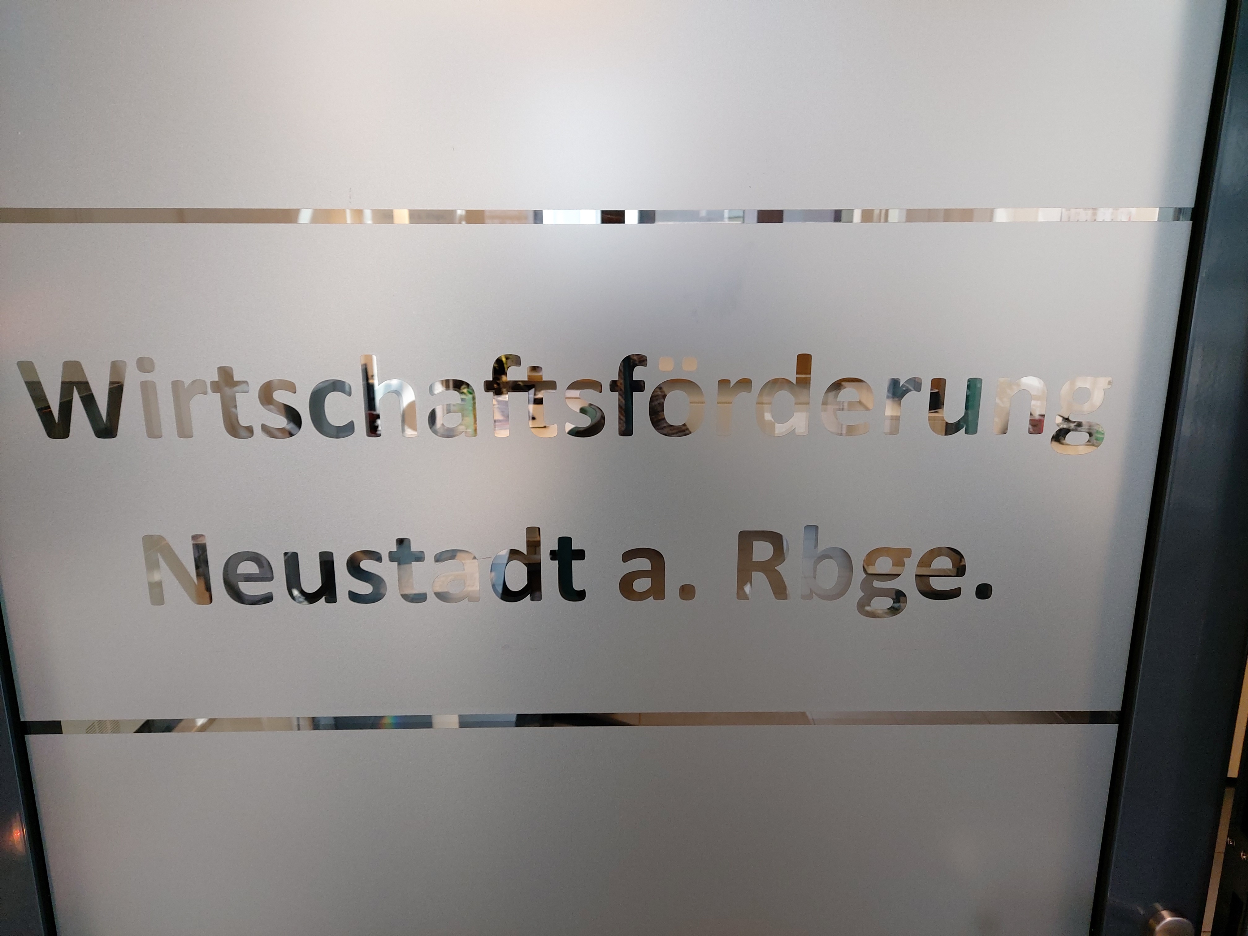 Eingang zur Wirtschaftsförderung Eingangstür zur Wirtschaftsförderung